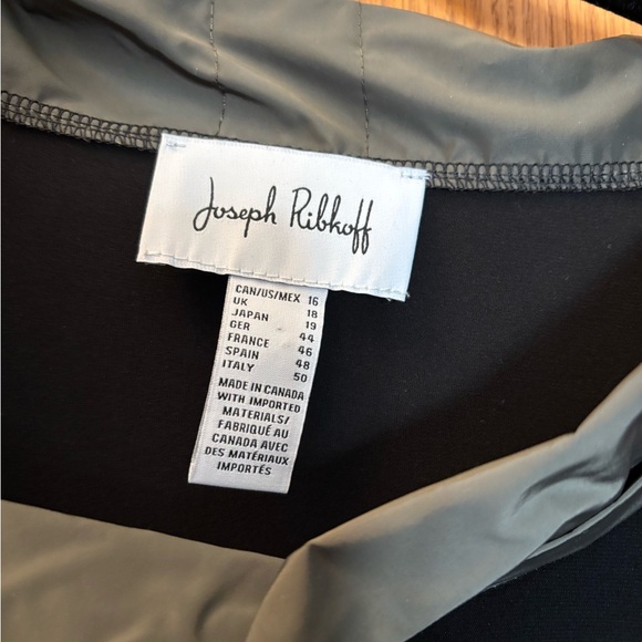 Joseph Ribkoff stylish tunic. Size 18. - Picture 3 of 3